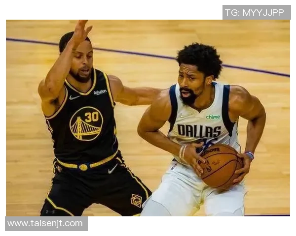 湖人对掘金第二场激战回顾球员表现与战术分析全景展现