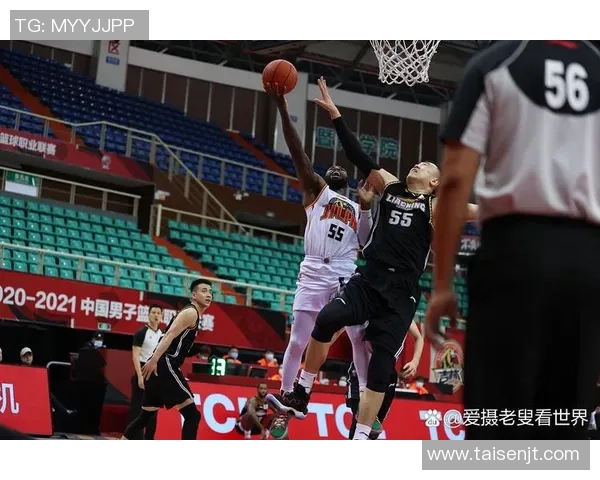 雷霆队与篮网队激战正酣谁能在这场对决中笑到最后